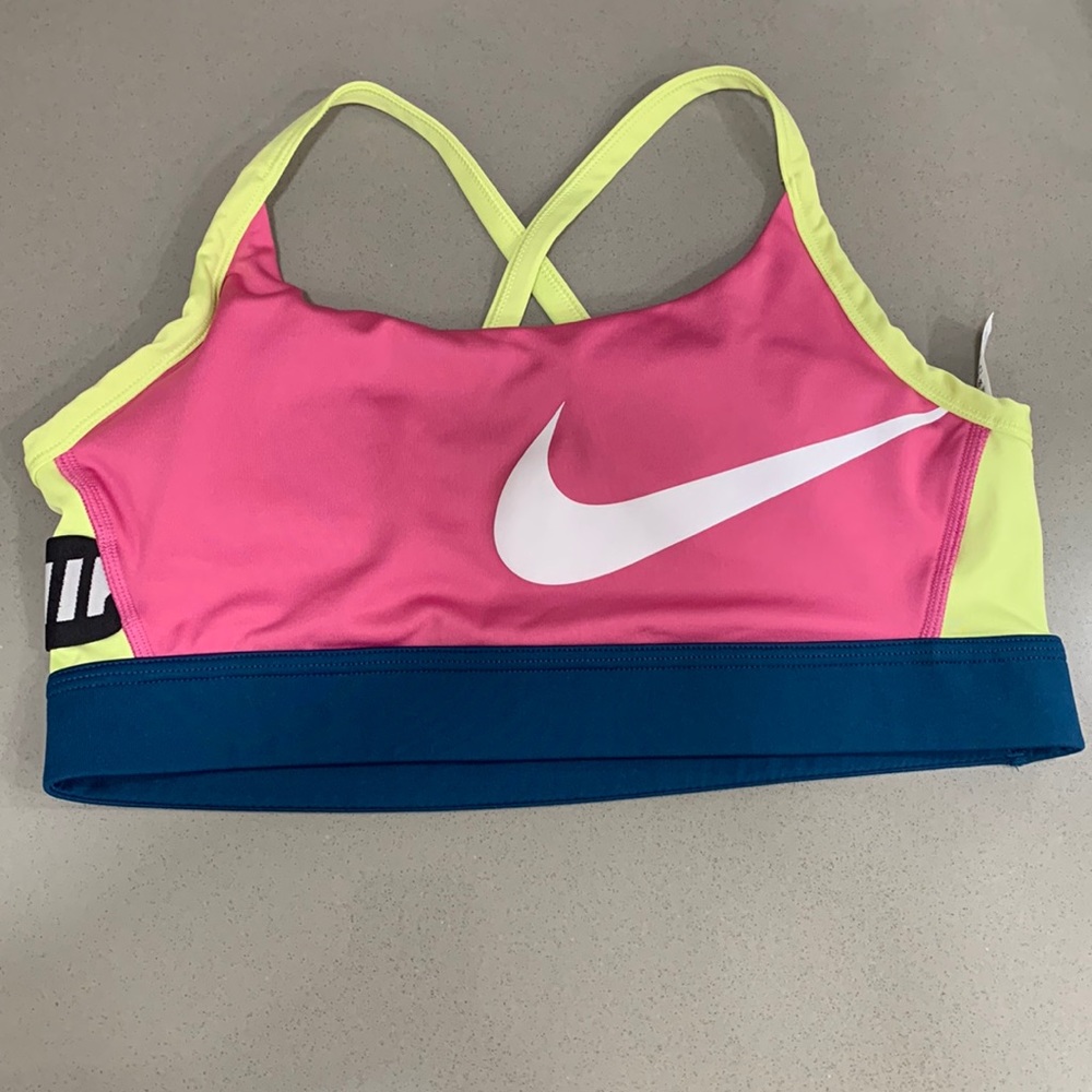 Nike Icon Clash Light-Support Sports Bra